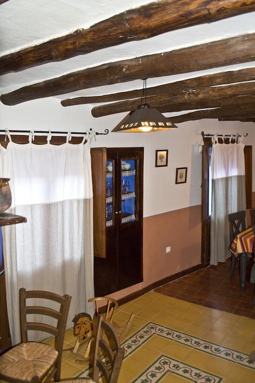 Casa Rural Los Lilos Gotor Номер фото